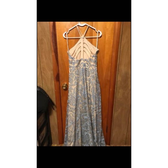 Formal Dress - Picture 4 of 4